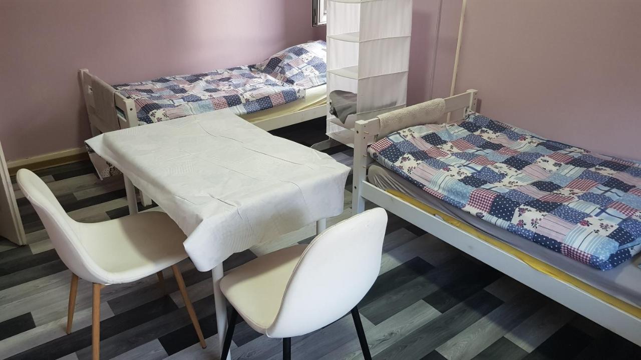 Handwerker Unterkunft Monteurzimmer Mit Gemeinschaftsbad In Brebach Саарбрюккен Экстерьер фото